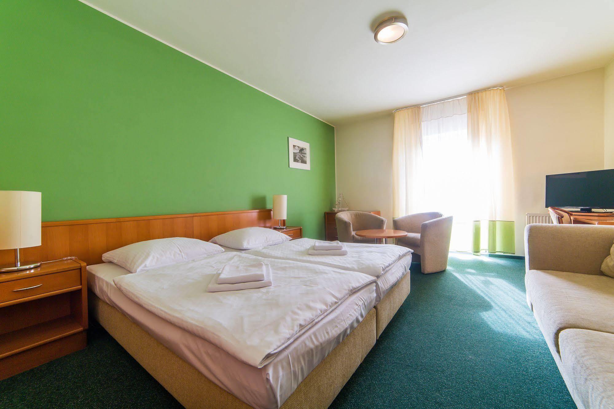 Bed & Breakfast Taaakaryba 2*